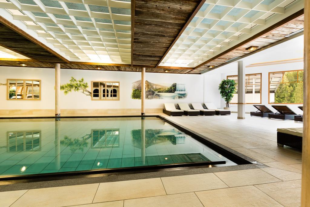 Berghotel 라시네스 외부 사진