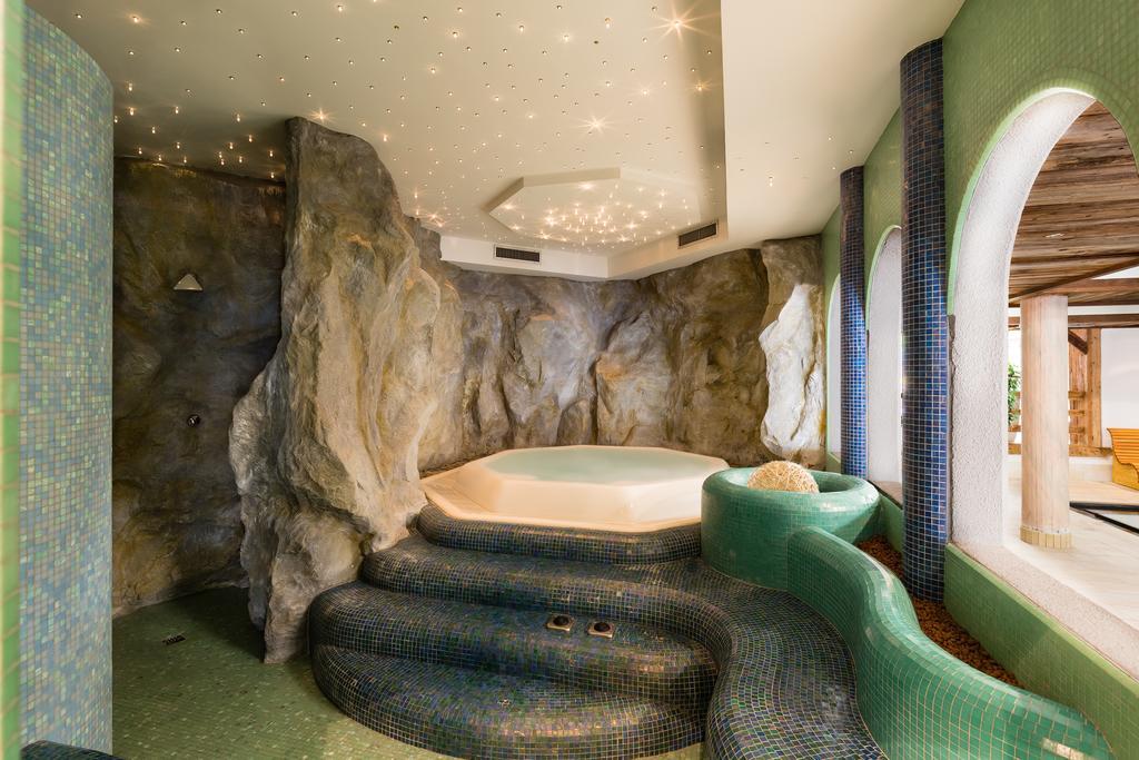 Berghotel 라시네스 외부 사진
